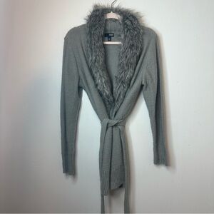 A.n.a. A New Approach Women’s Gray Faux Fur Neck Line Sweater XL Y2K Vintage